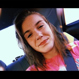 Meet your Posher, Cassie